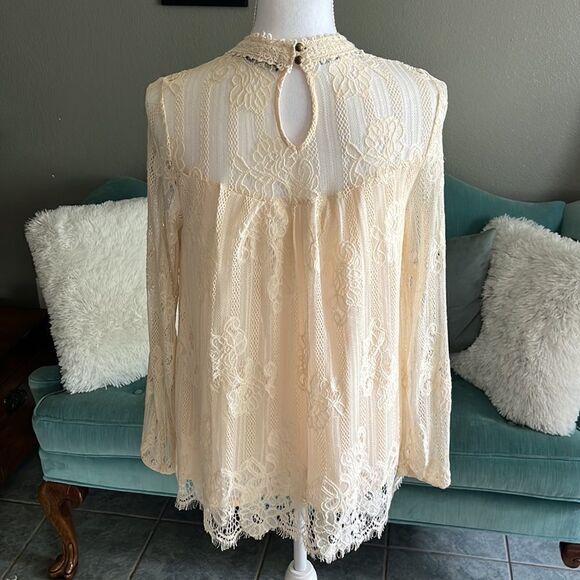 ALTAR'D STATE ILLUSION NECKLINE LACE TOP IN EGRET S - Picture 5 of 16